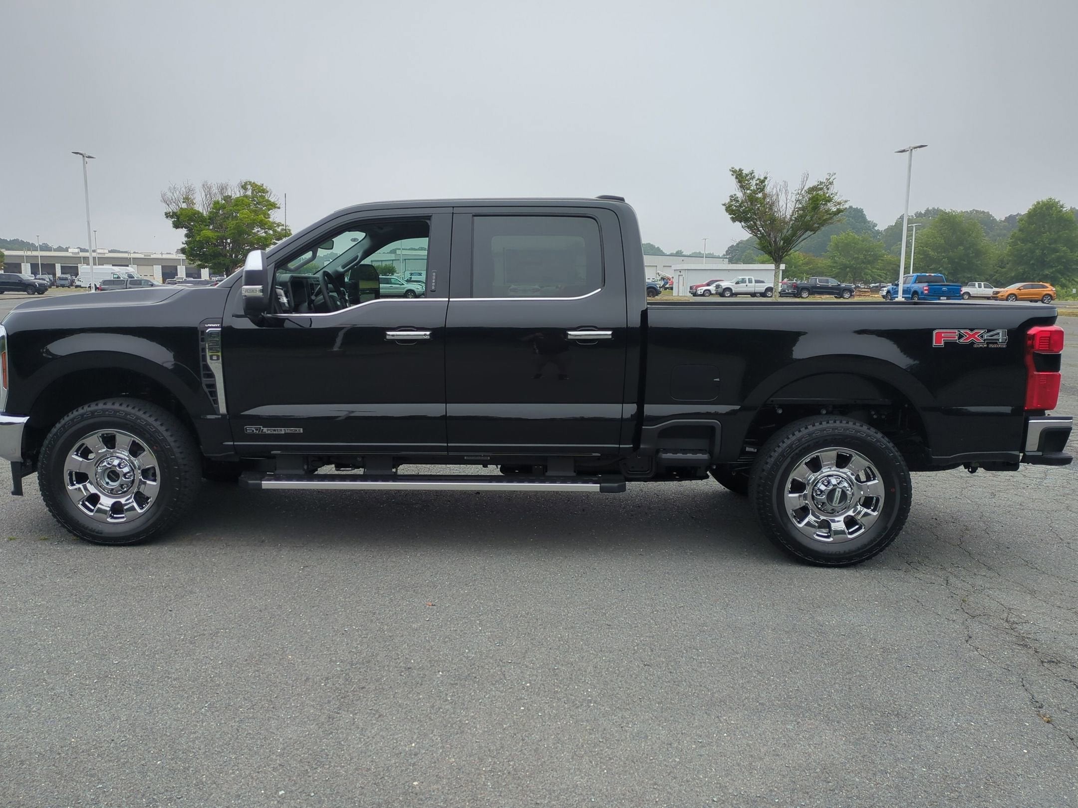 2026 Ford Super Duty F-350 SRW LARIAT