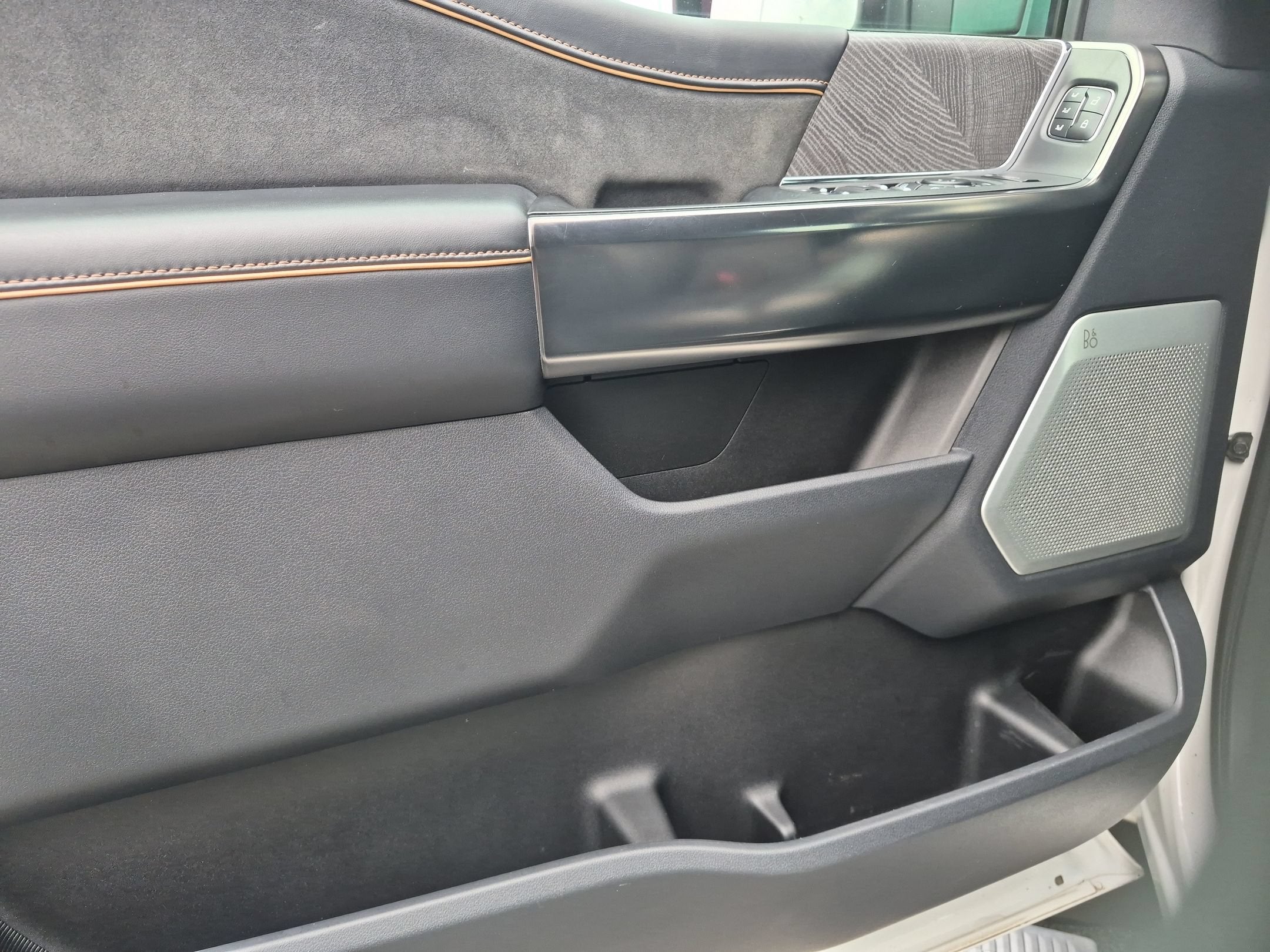 2023 Ford Super Duty F-350 SRW Platinum