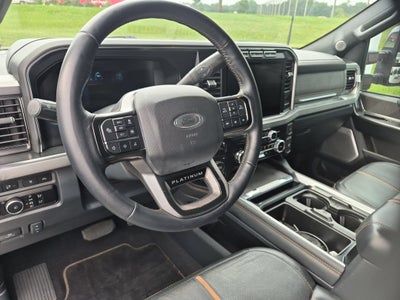 2023 Ford Super Duty F-350 SRW Platinum