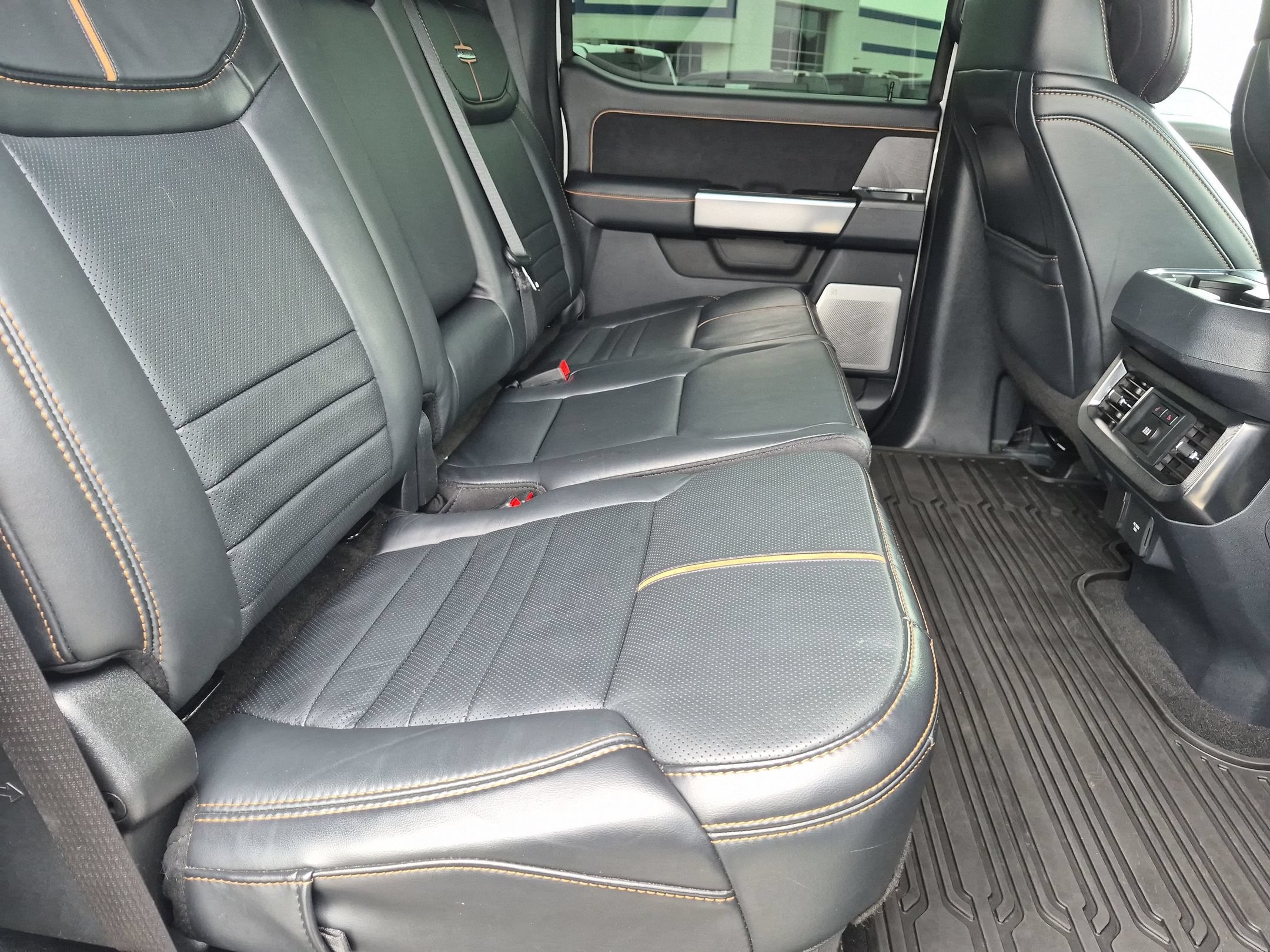 2023 Ford Super Duty F-350 SRW Platinum