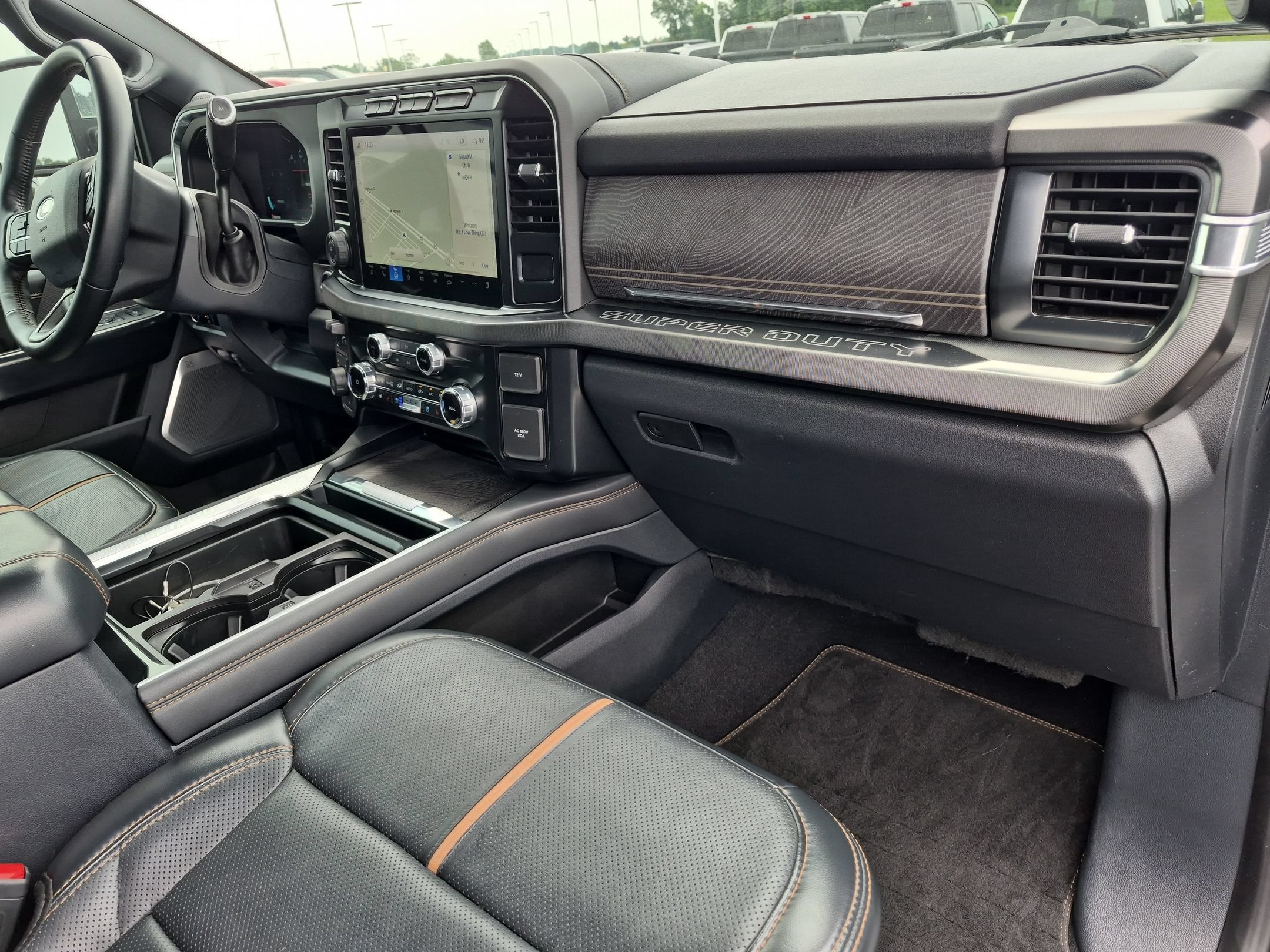 2023 Ford Super Duty F-350 SRW Platinum