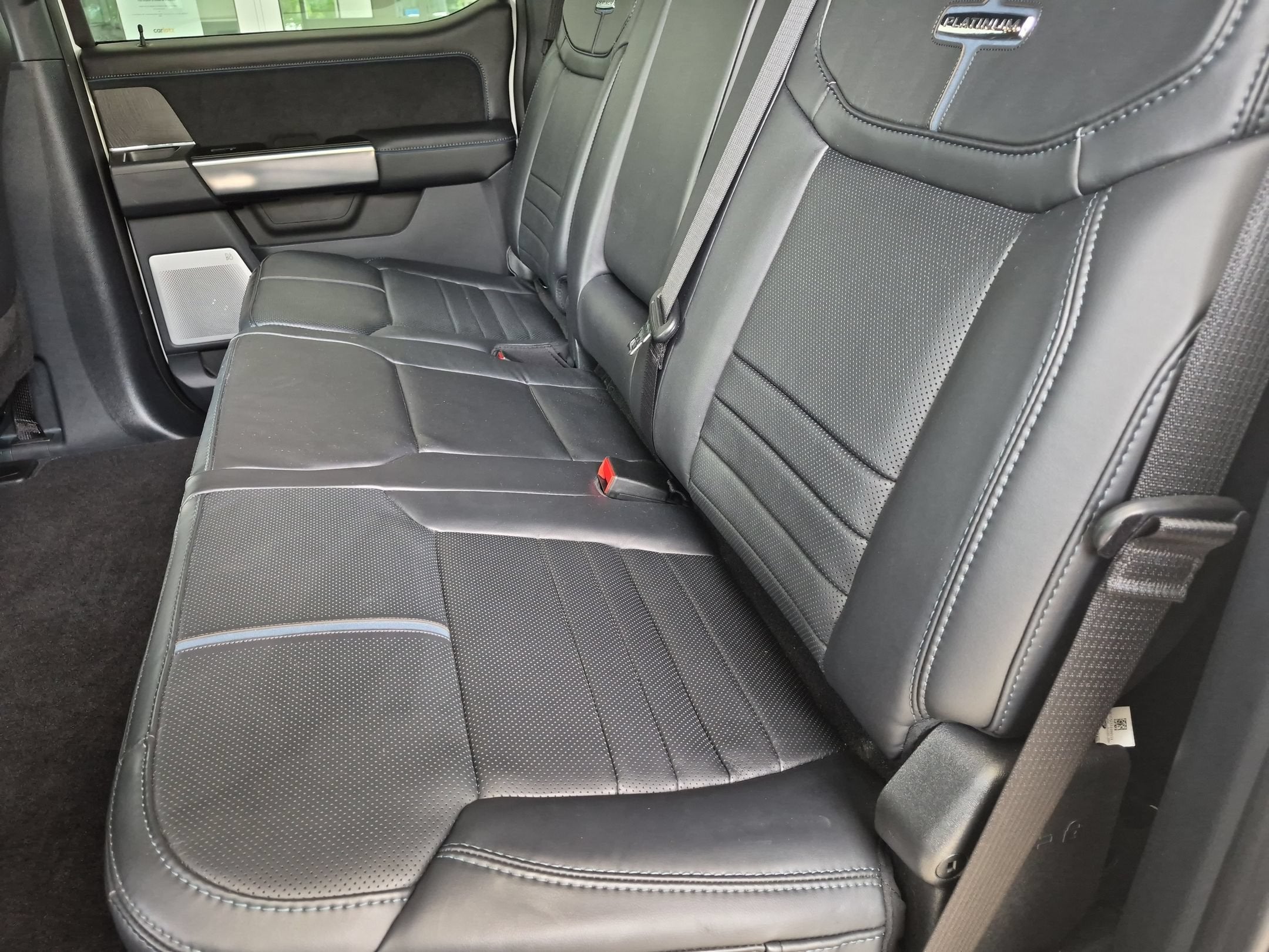 2025 Ford Super Duty F-350 DRW Platinum