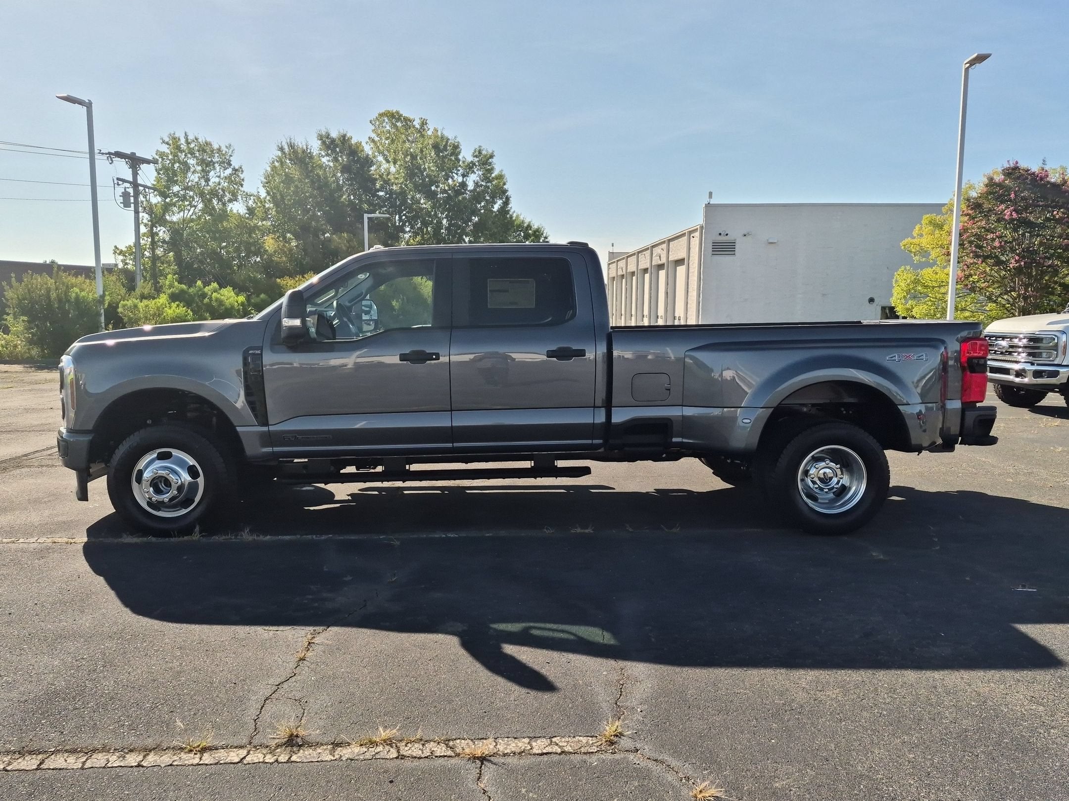 2026 Ford Super Duty F-350 DRW XL