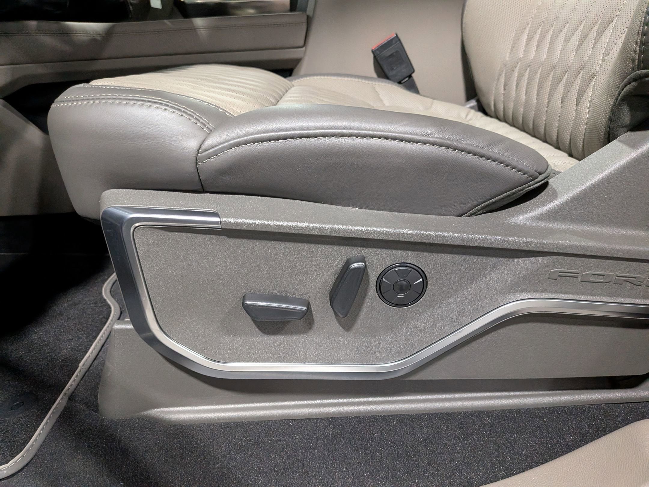 2026 Ford Super Duty F-450 DRW Platinum