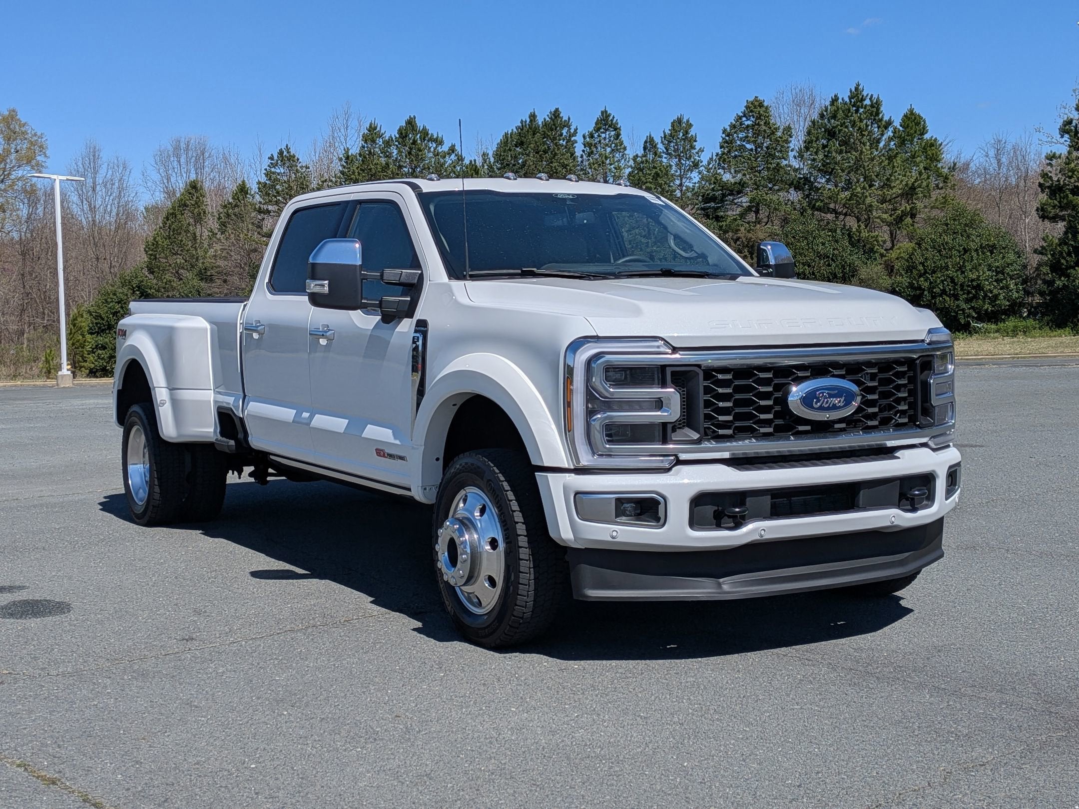 2026 Ford Super Duty F-450 DRW Platinum