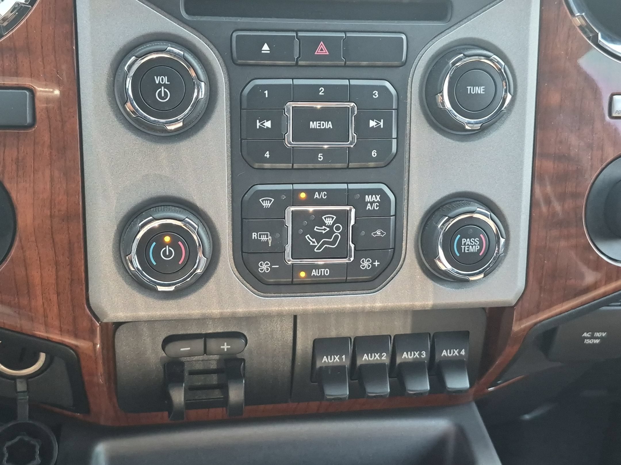 2015 Ford Super Duty F-450 DRW King Ranch