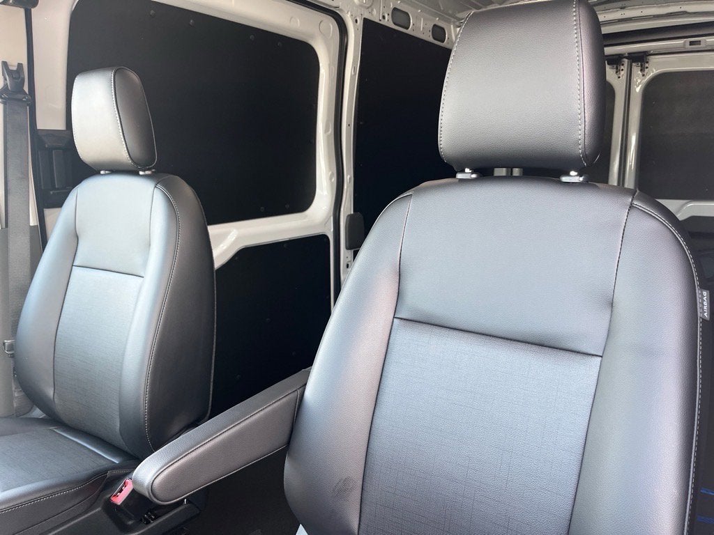 2025 Ford Transit Cargo Van Base