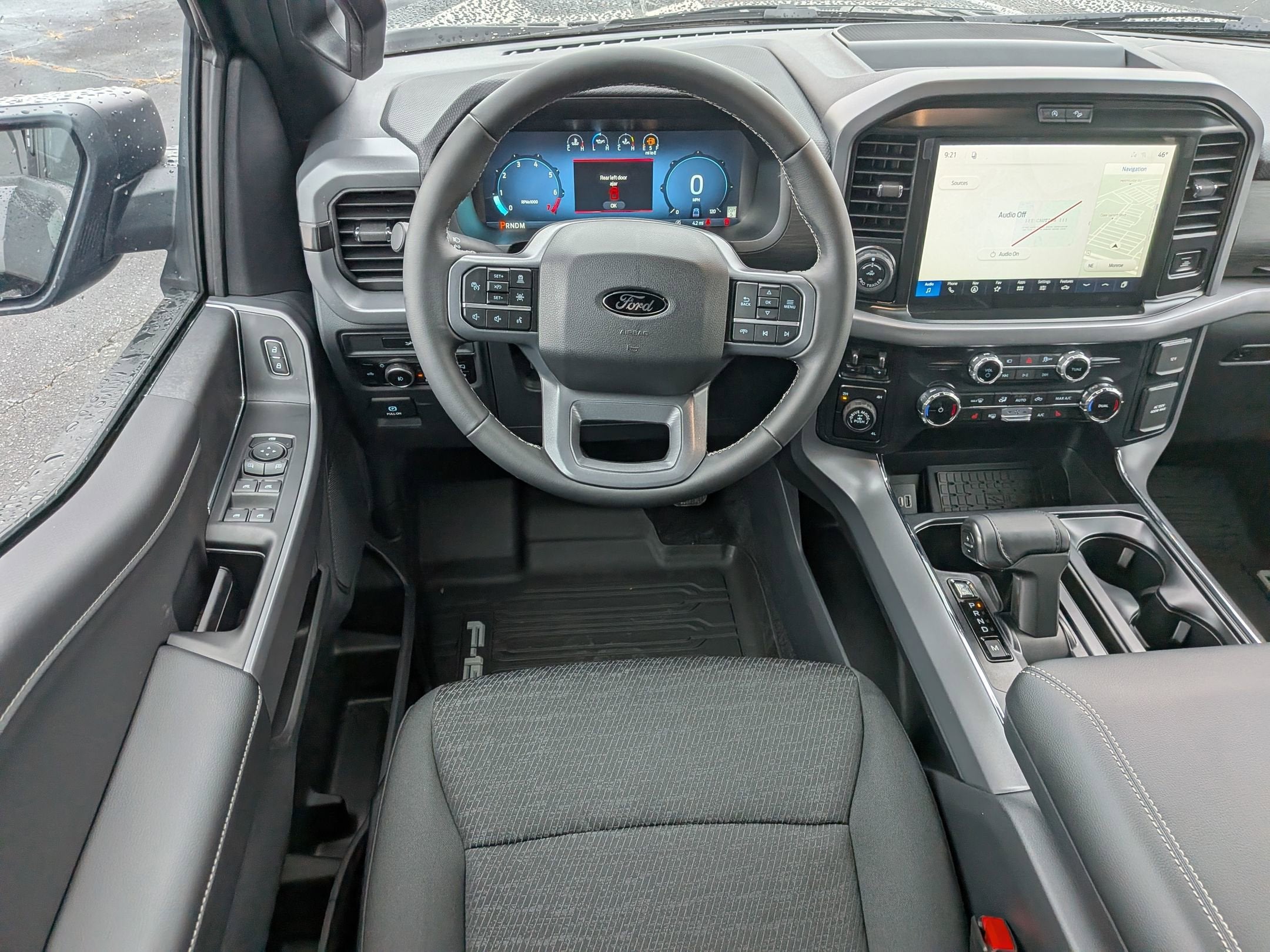 2026 Ford F-150 XLT - 6" lift custom wheels,Leather