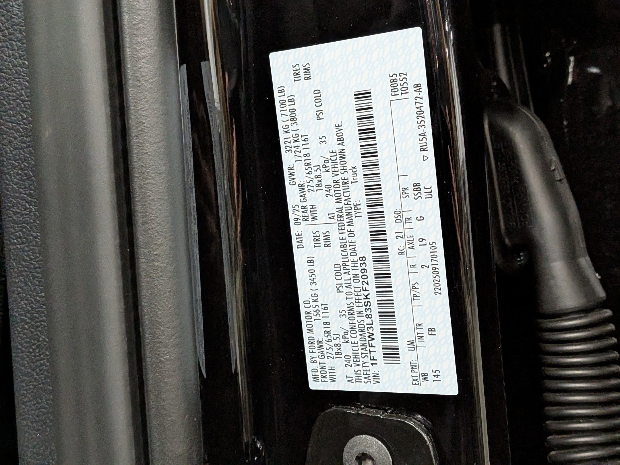 2025 Ford F-150 XLT - 6" lift custom wheels,Leather