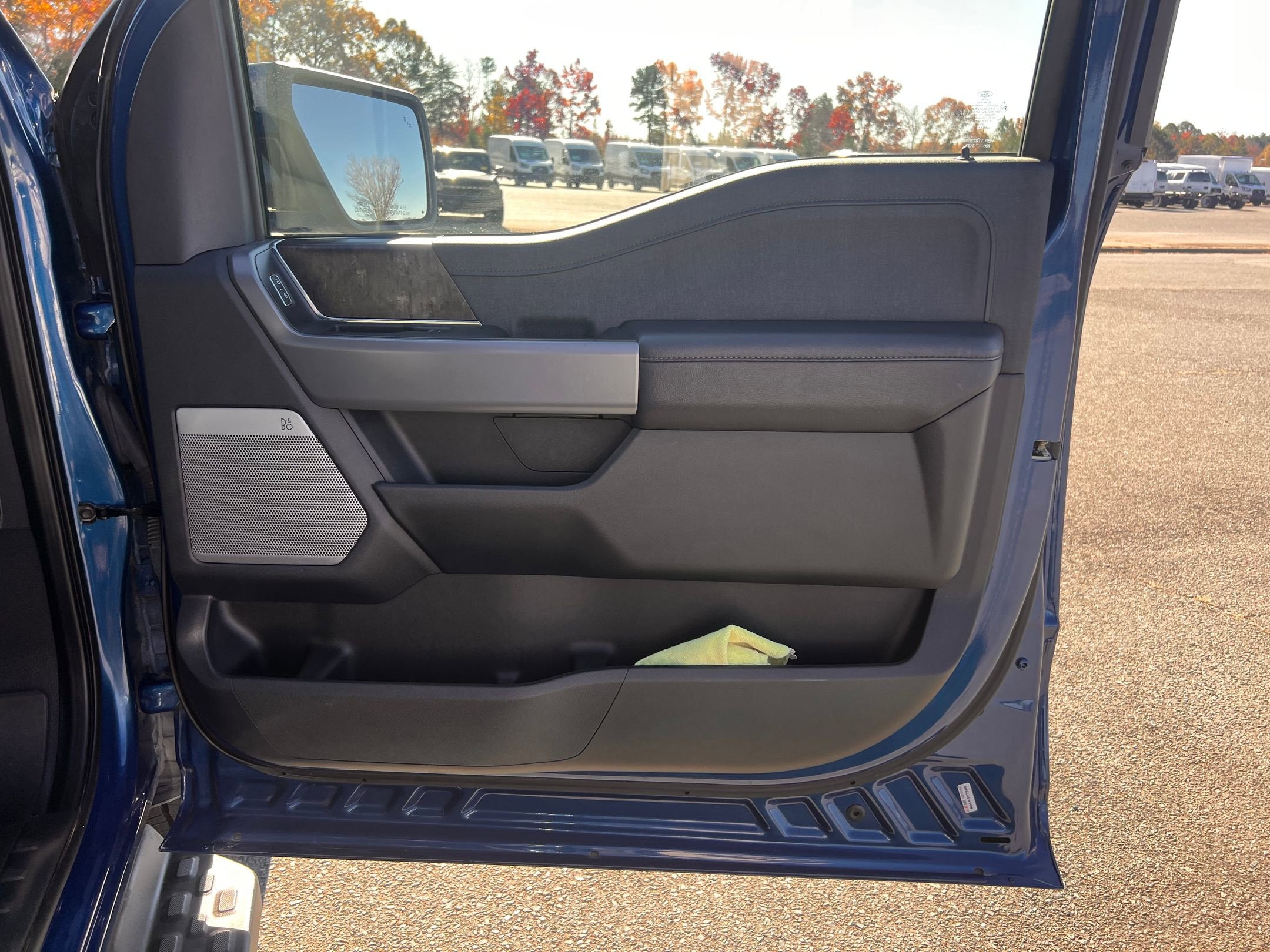 2022 Ford F-150 Lightning LARIAT