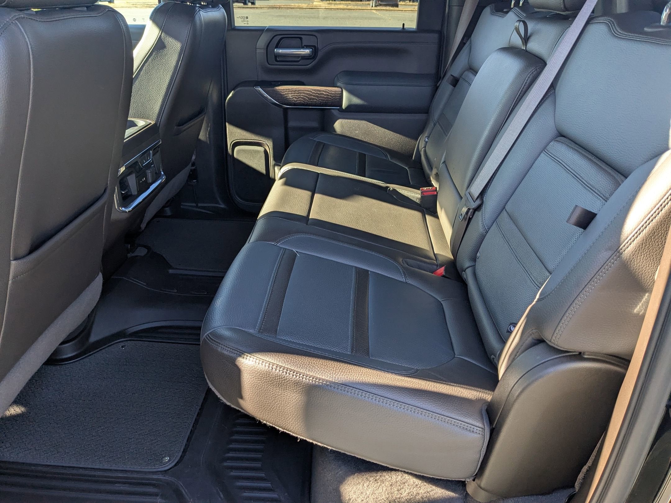 2023 GMC Sierra 2500HD Denali