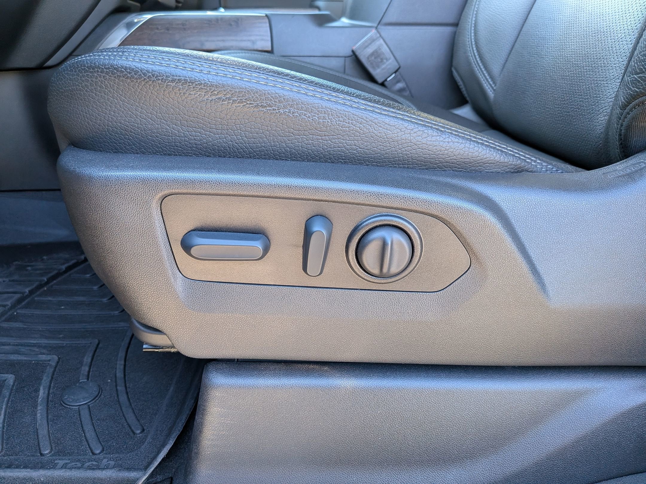 2023 GMC Sierra 2500HD Denali