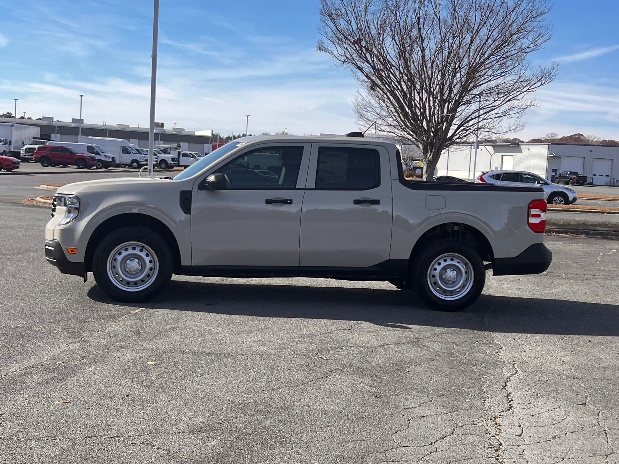 2025 Ford Maverick XL