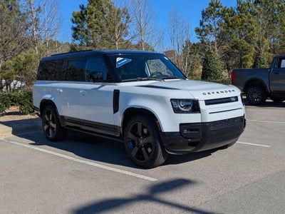 2023 Land Rover Defender X-Dynamic SE