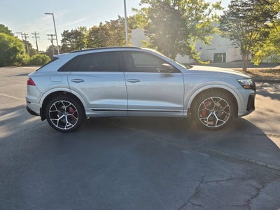 2024 Audi SQ8 Premium Plus
