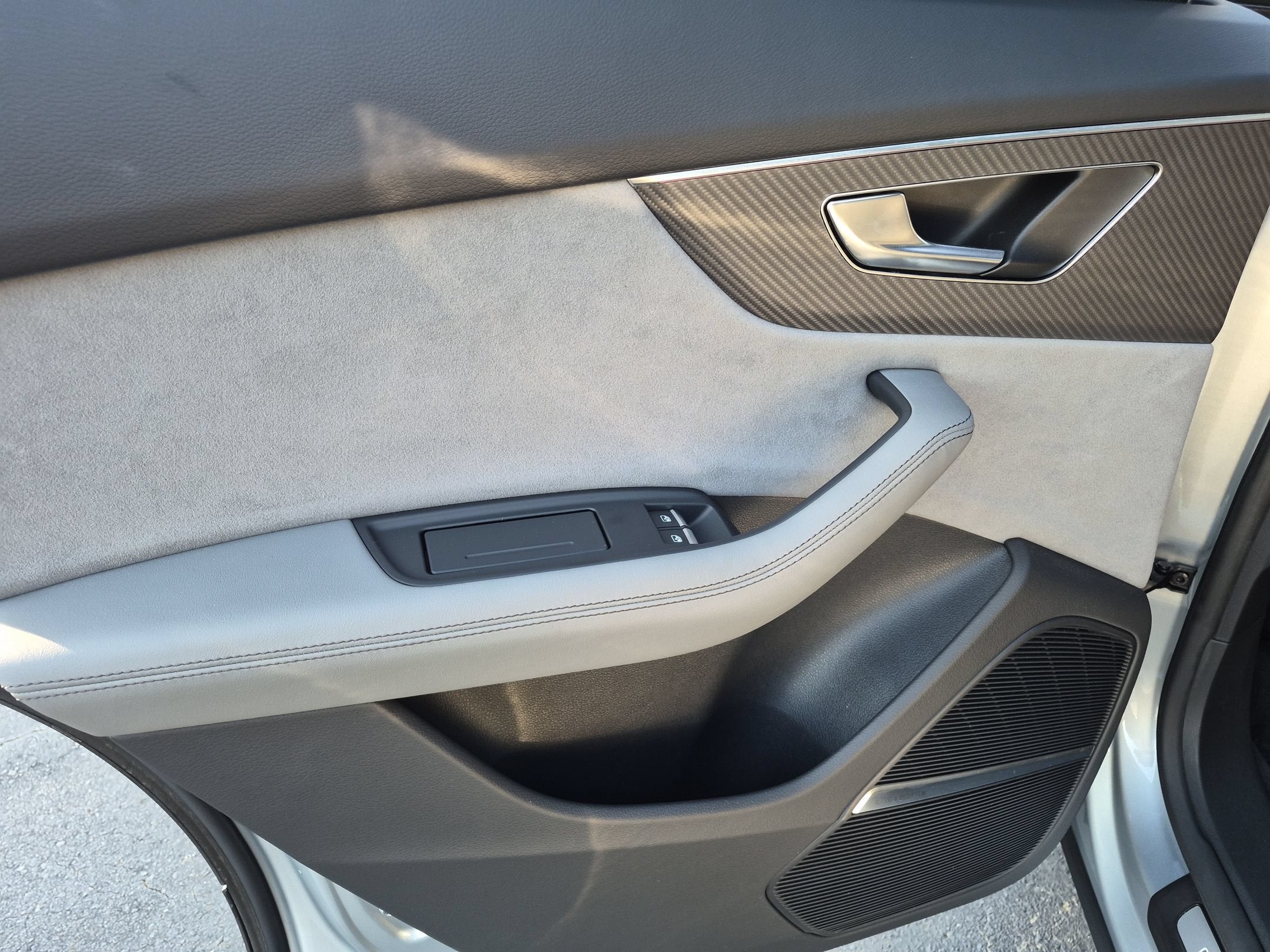 2024 Audi SQ8 Premium Plus