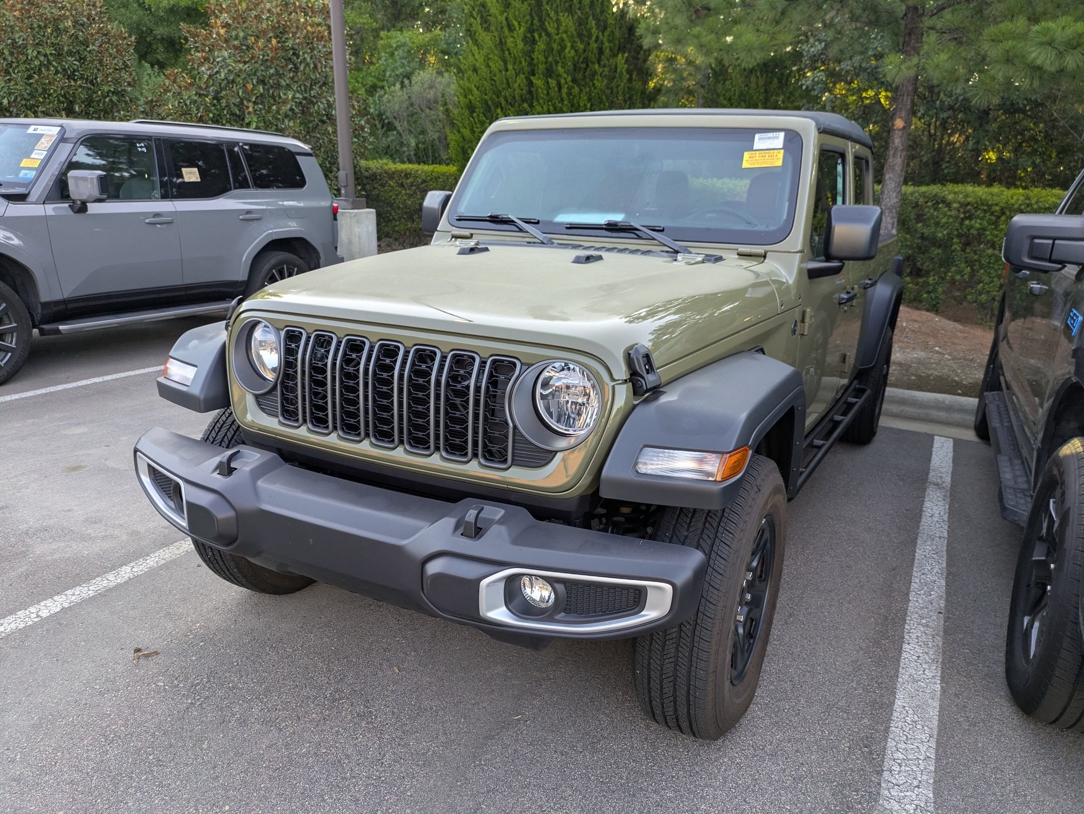 2025 Jeep Gladiator Sport