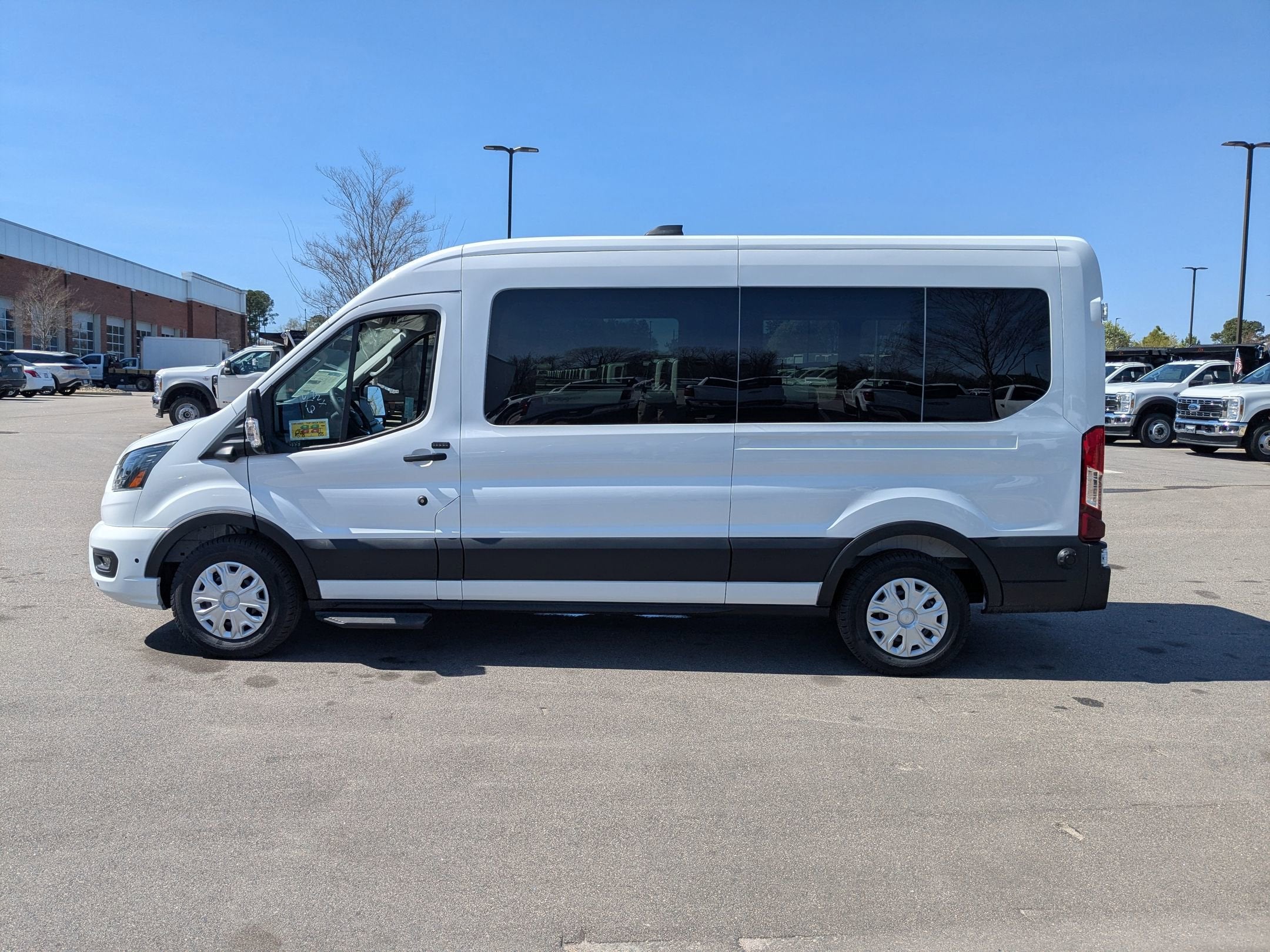 2026 Ford Transit Passenger Wagon XLT