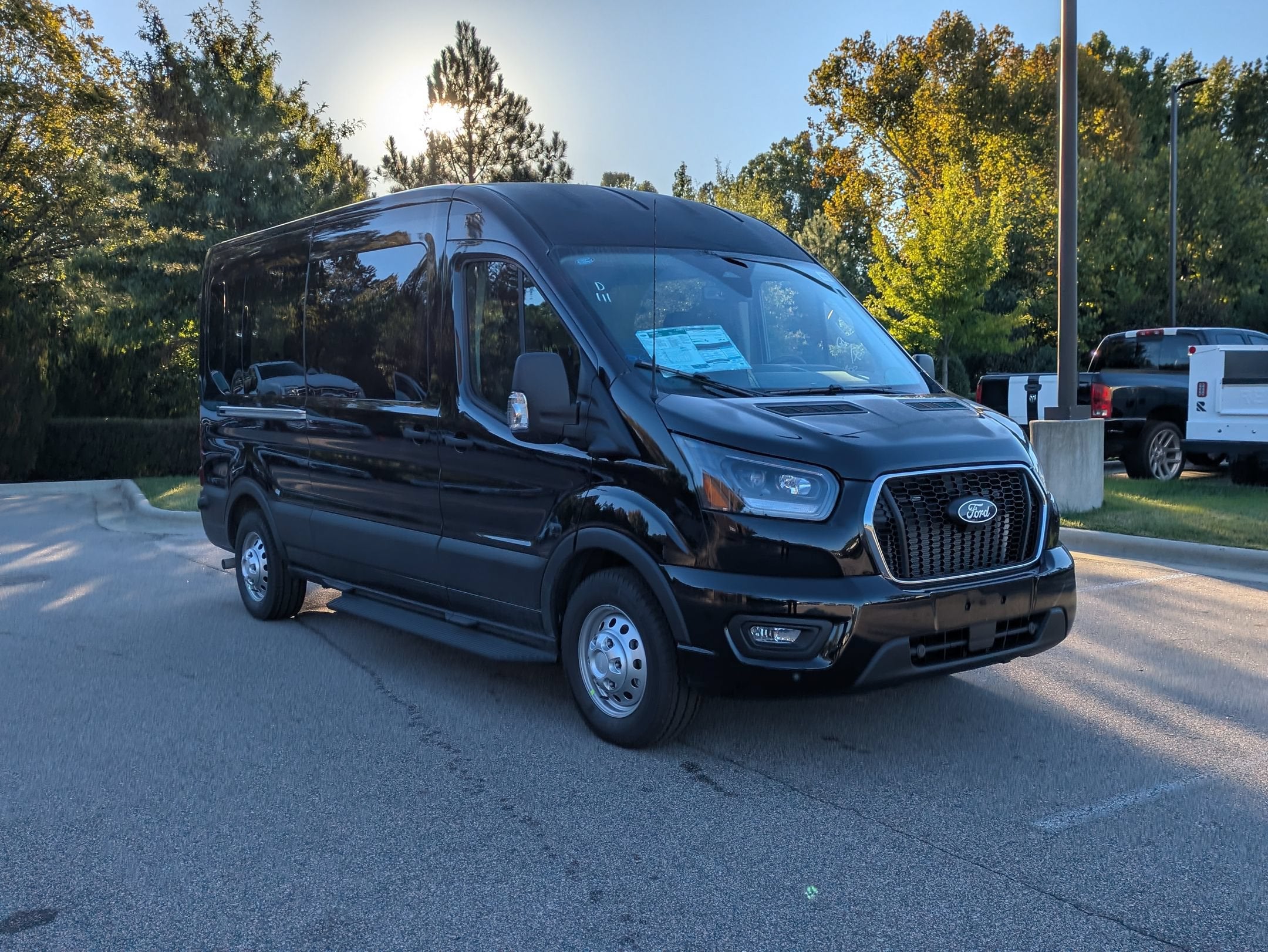 2027 Ford Transit Passenger Wagon XLT