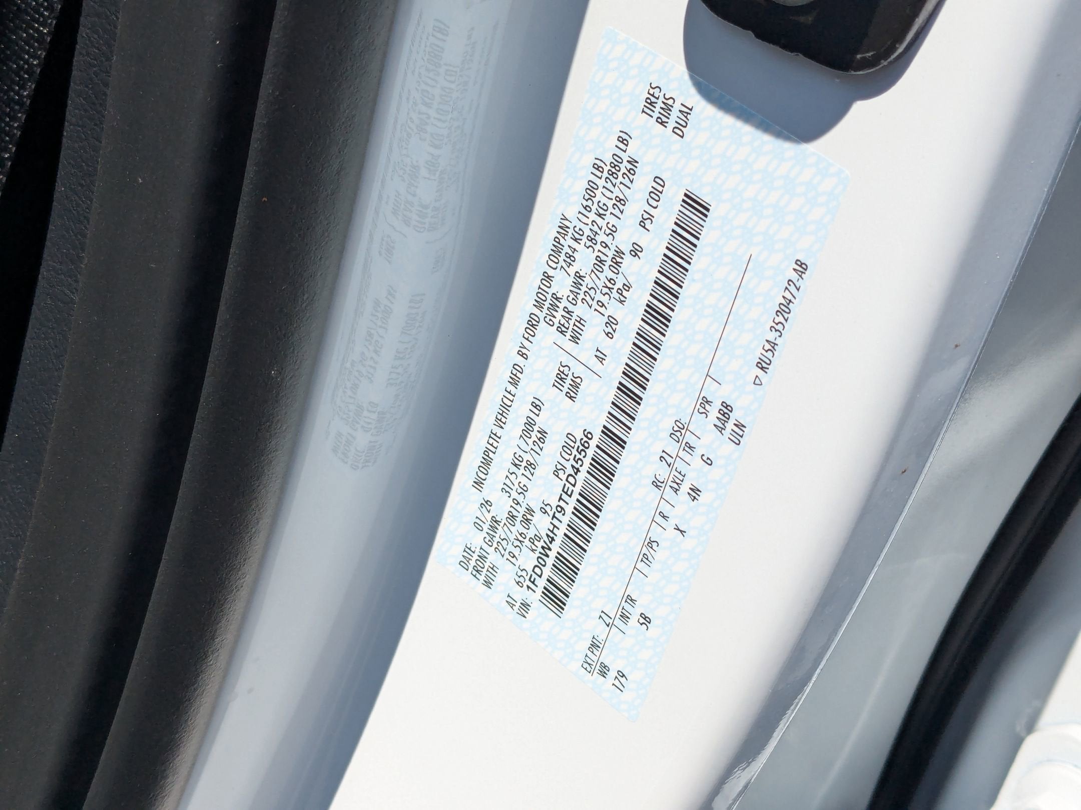 2026 Ford Super Duty F-450 DRW LARIAT