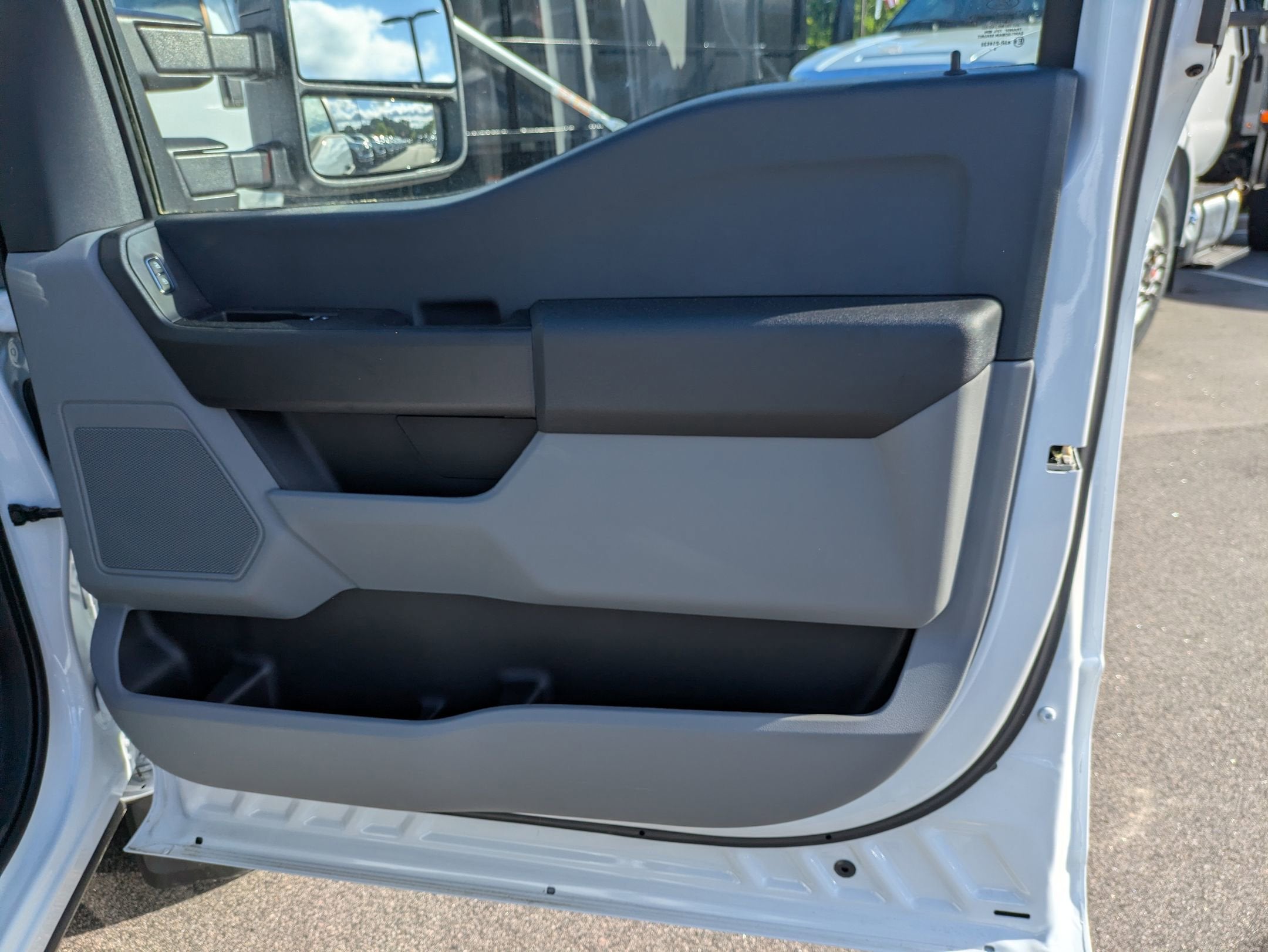 2026 Ford Super Duty F-550 DRW XL