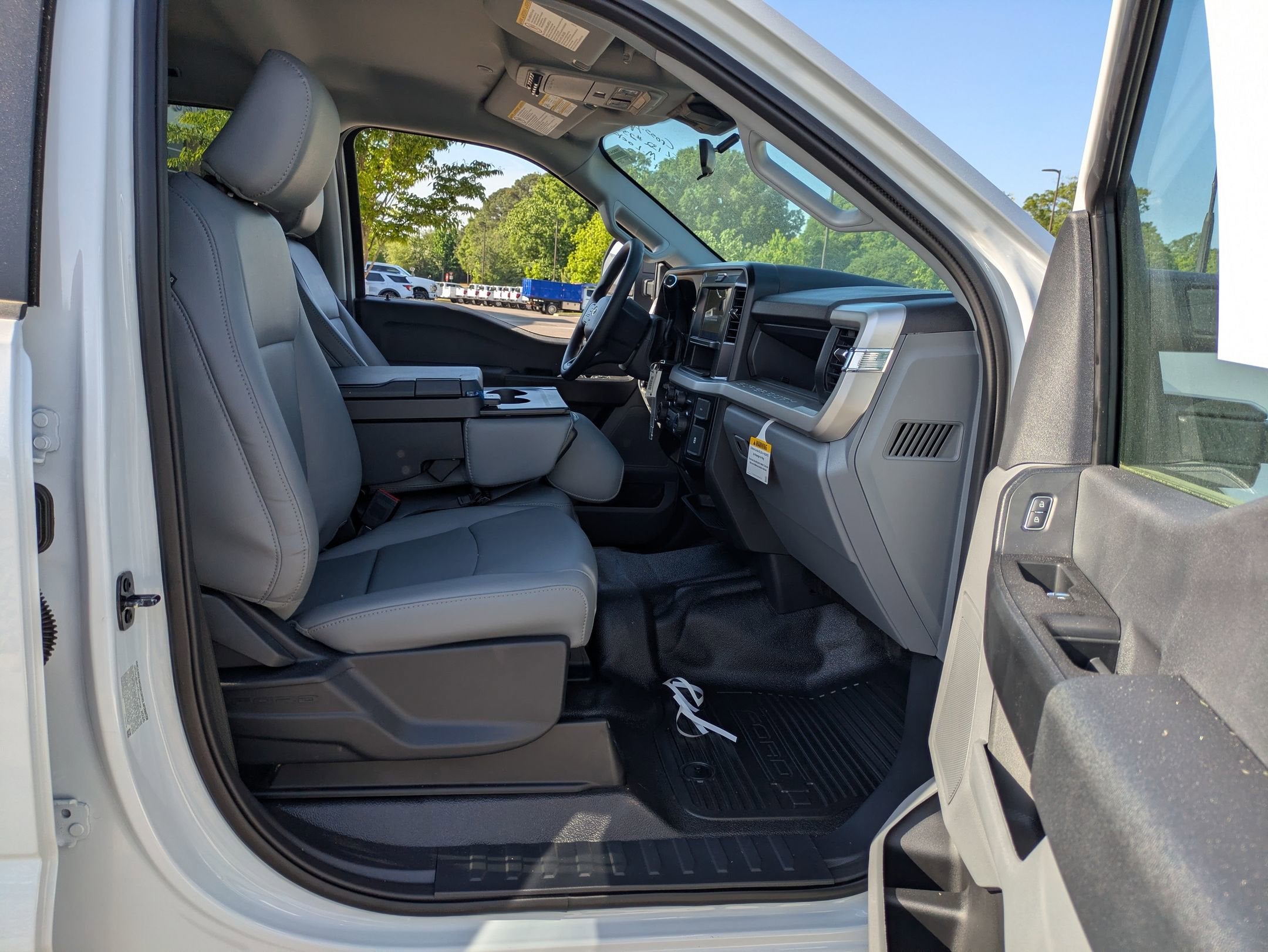 2026 Ford Super Duty F-550 DRW XL