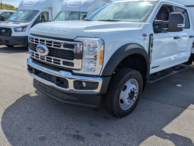 2025 Ford Super Duty F-550 DRW XL