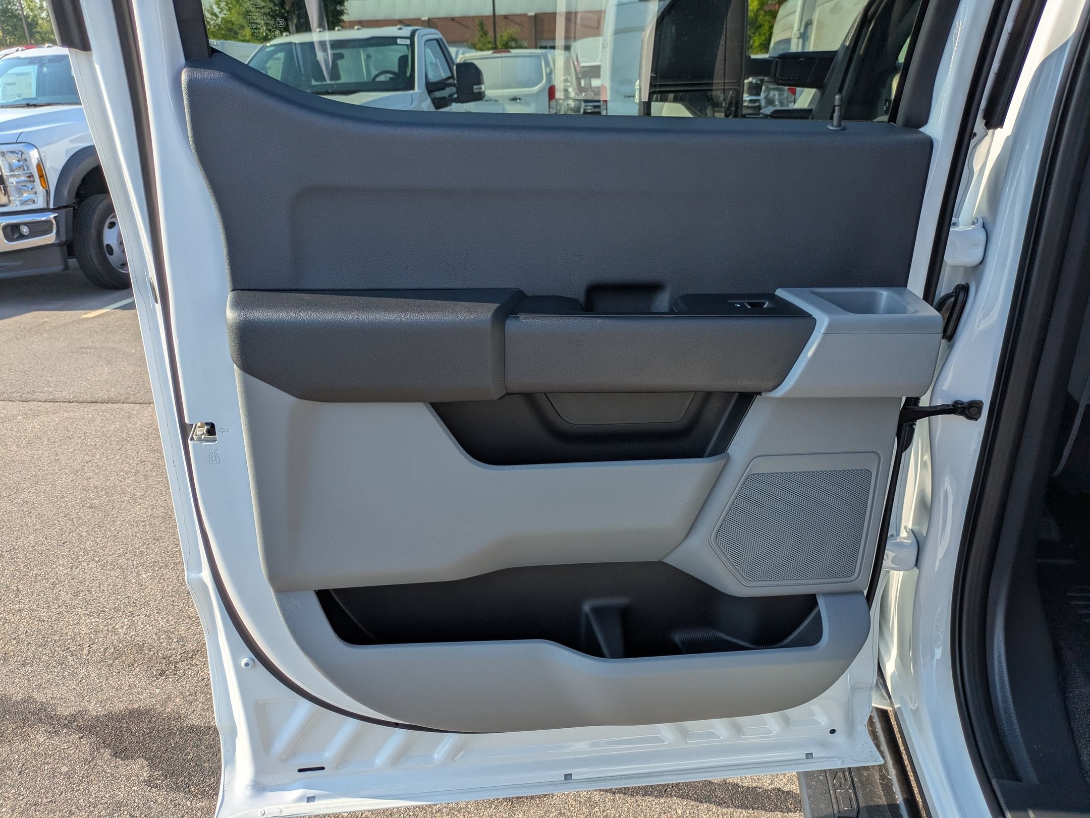 2026 Ford Super Duty F-550 DRW XL