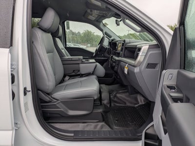 2026 Ford Super Duty F-550 DRW XL