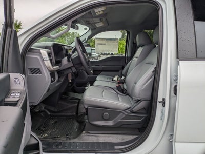 2025 Ford Super Duty F-550 DRW XL