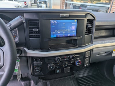 2026 Ford Super Duty F-550 DRW XL