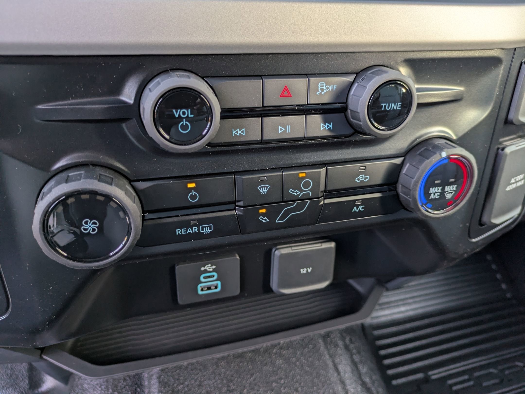 2026 Ford Super Duty F-550 DRW XL