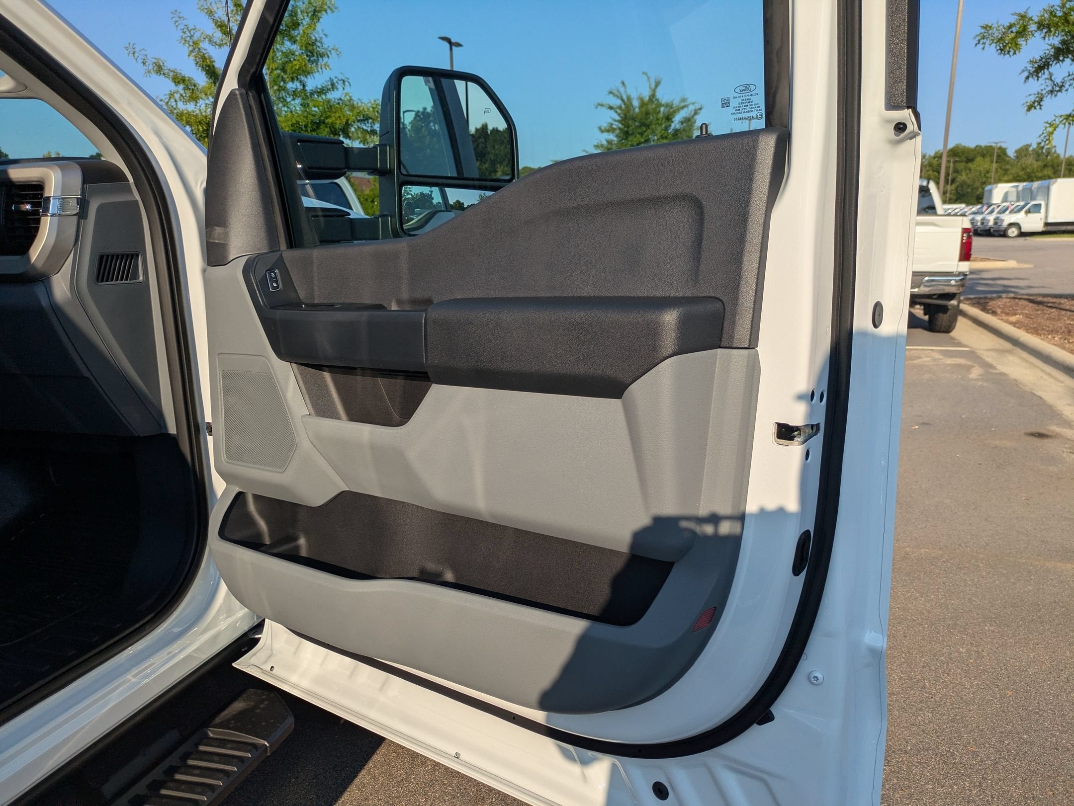 2026 Ford Super Duty F-550 DRW XL