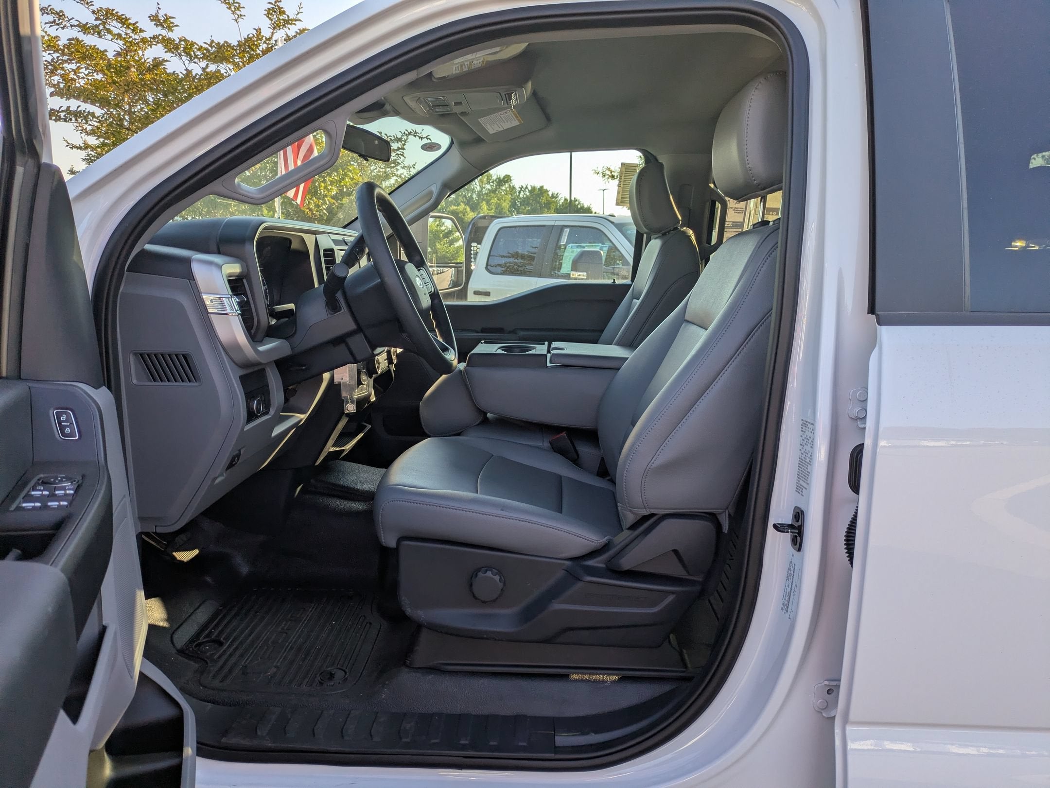 2026 Ford Super Duty F-350 SRW XL
