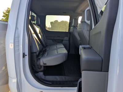 2026 Ford Super Duty F-350 DRW XL