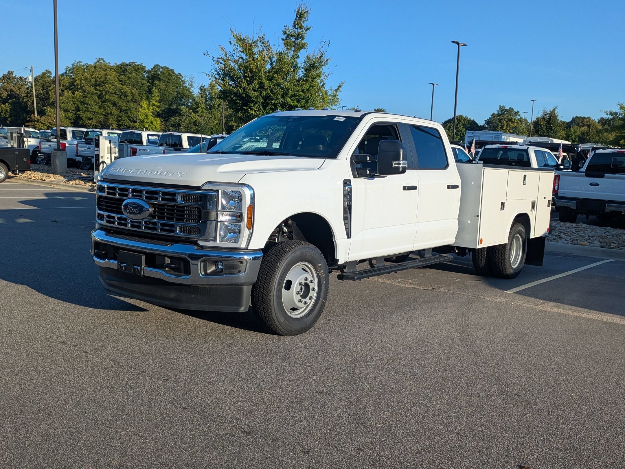 2026 Ford Super Duty F-350 DRW XL