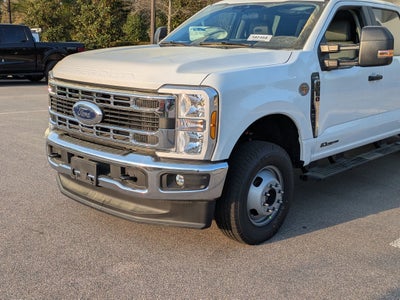 2026 Ford Super Duty F-350 DRW XL