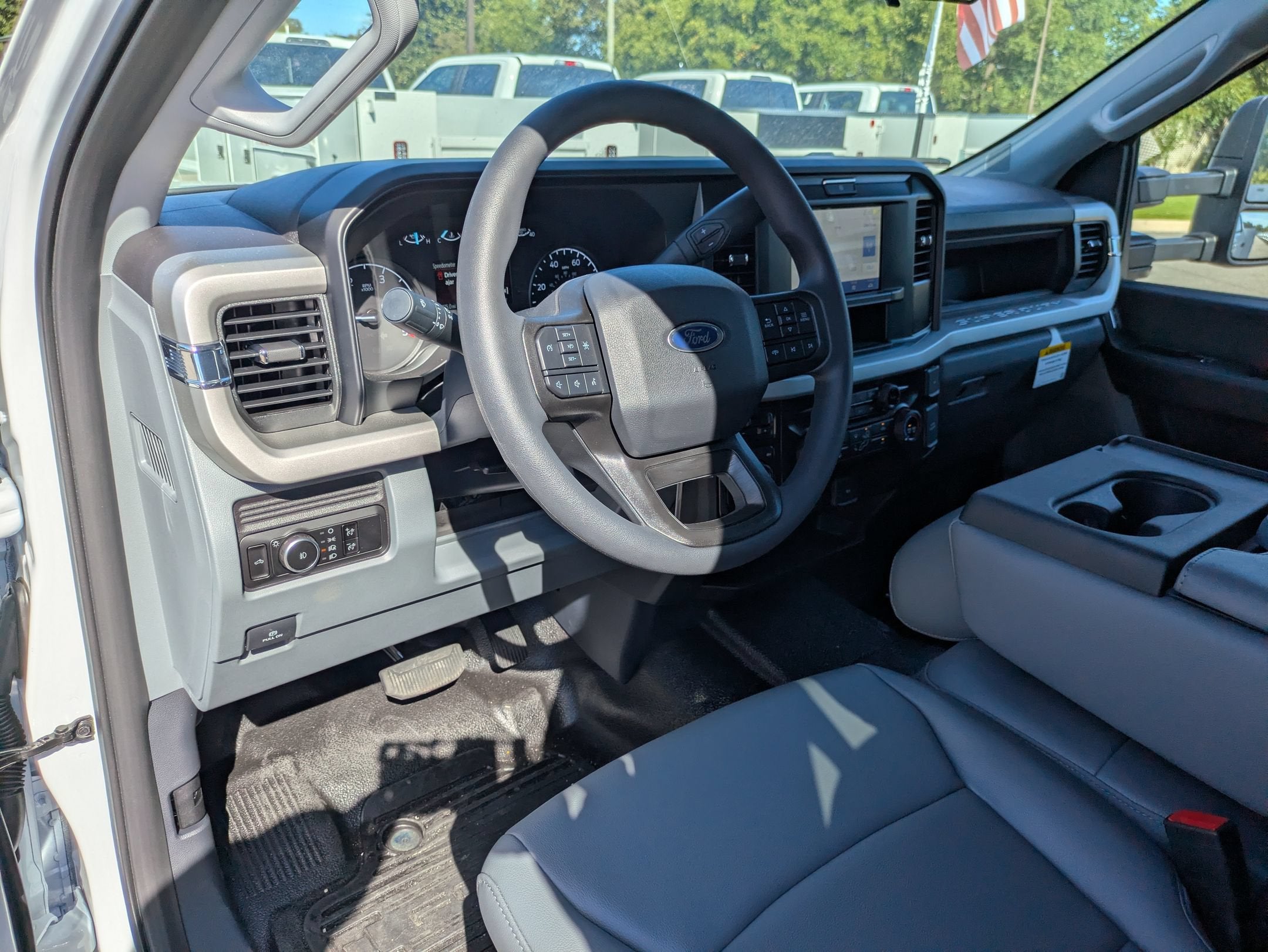 2026 Ford Super Duty F-350 DRW XL