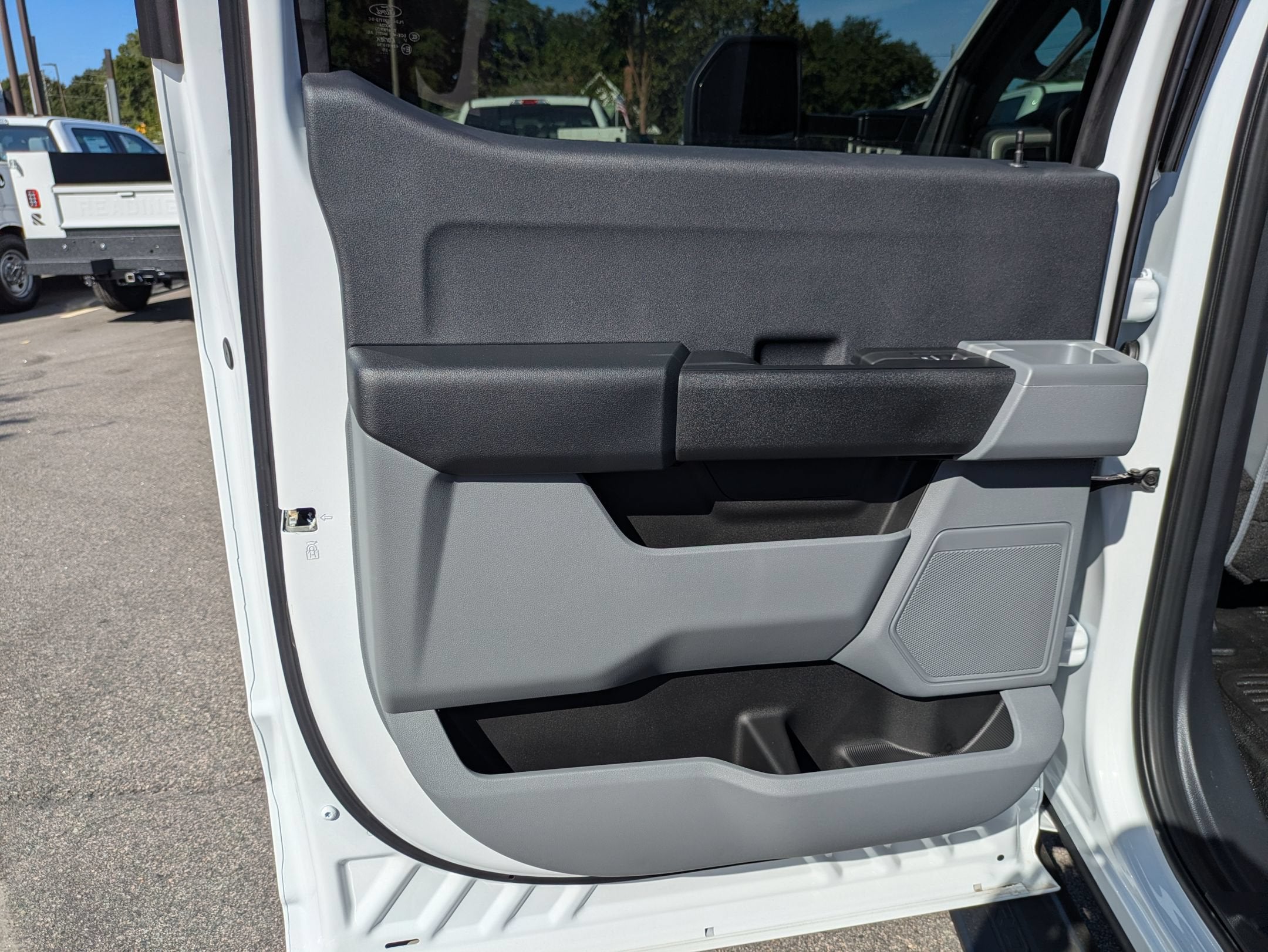 2026 Ford Super Duty F-350 DRW XL