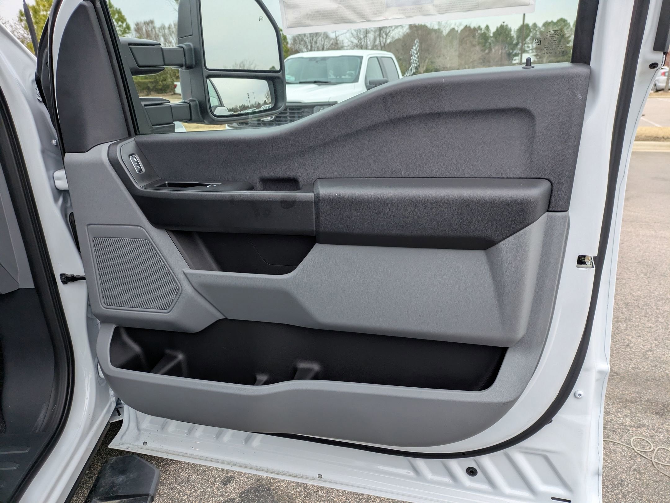 2026 Ford Super Duty F-350 DRW XL