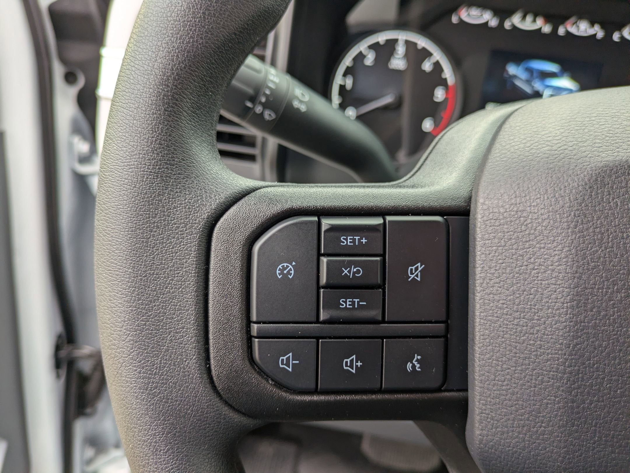 2025 Ford Super Duty F-350 SRW XL