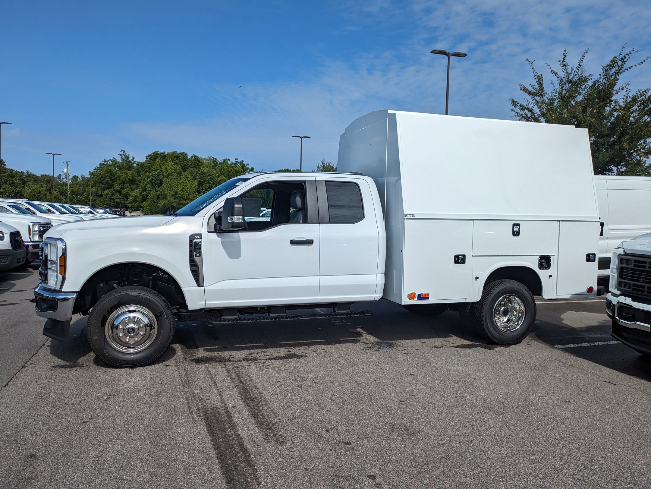 2025 Ford Super Duty F-350 DRW XL