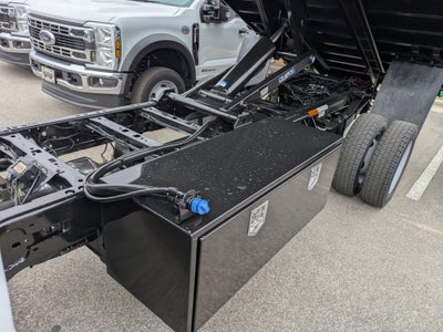 2026 Ford Super Duty F-550 DRW XL
