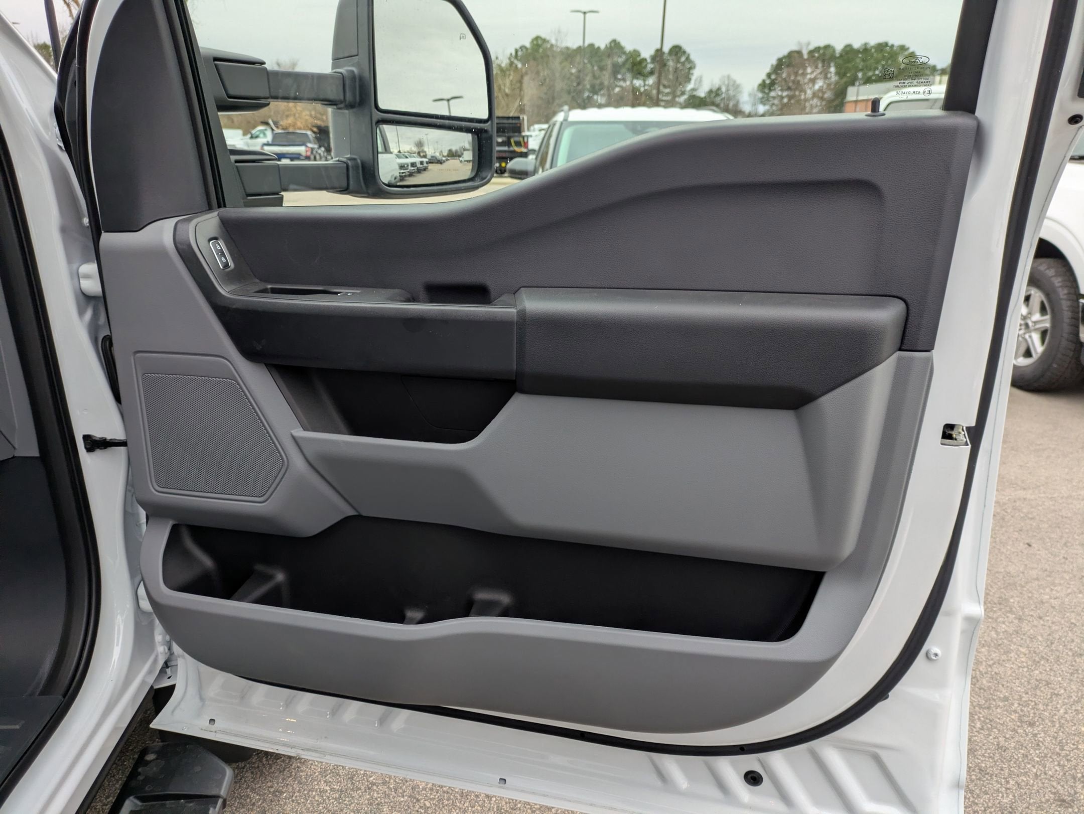 2026 Ford Super Duty F-550 DRW XL