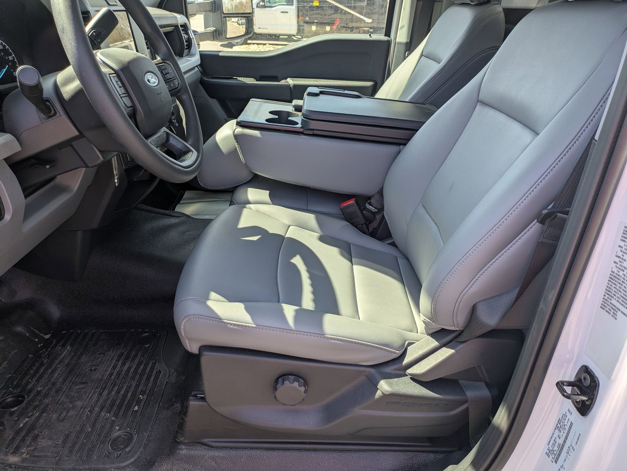 2026 Ford Super Duty F-550 DRW XL