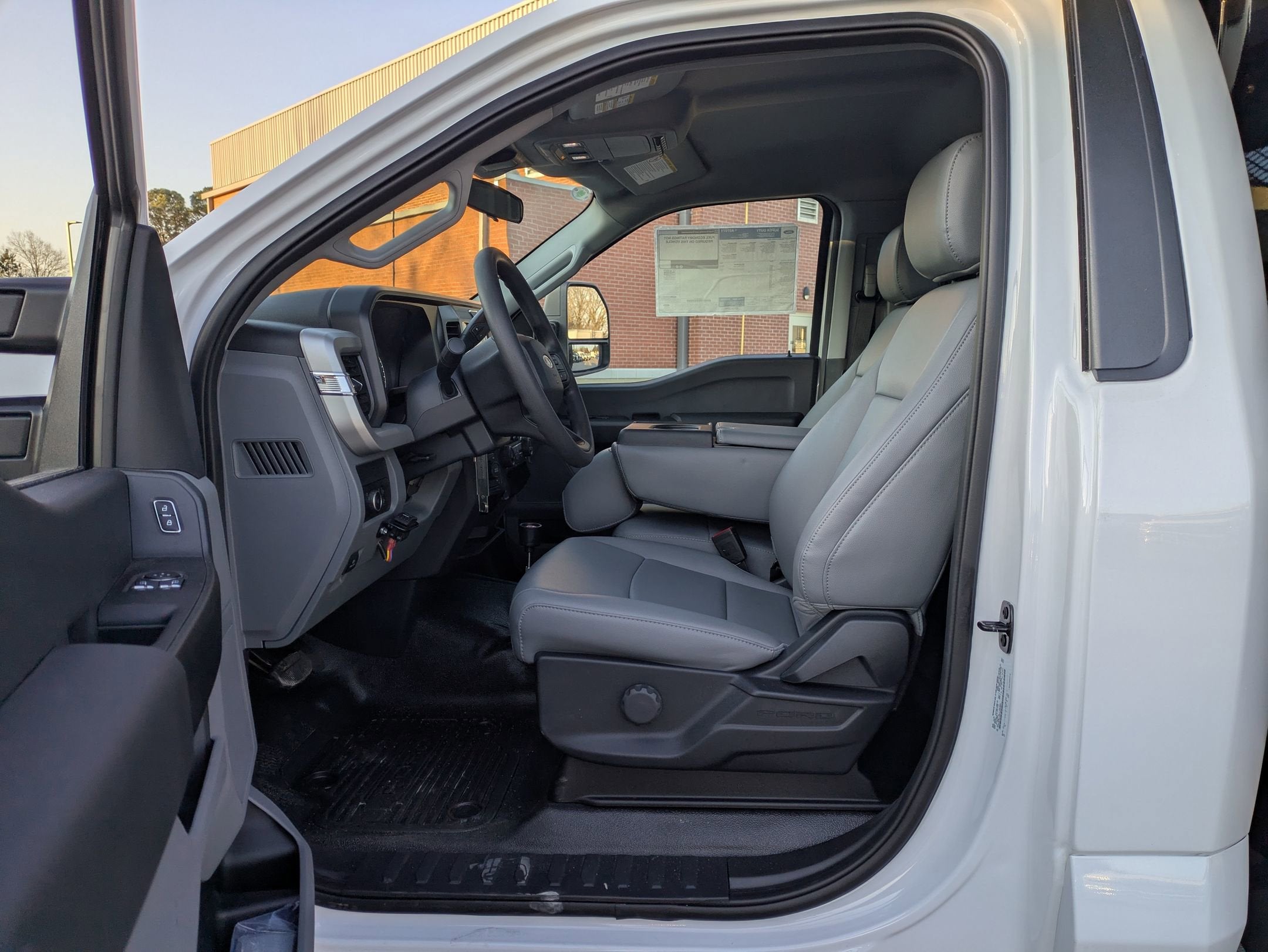 2026 Ford Super Duty F-550 DRW XL