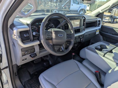2026 Ford Super Duty F-550 DRW XL