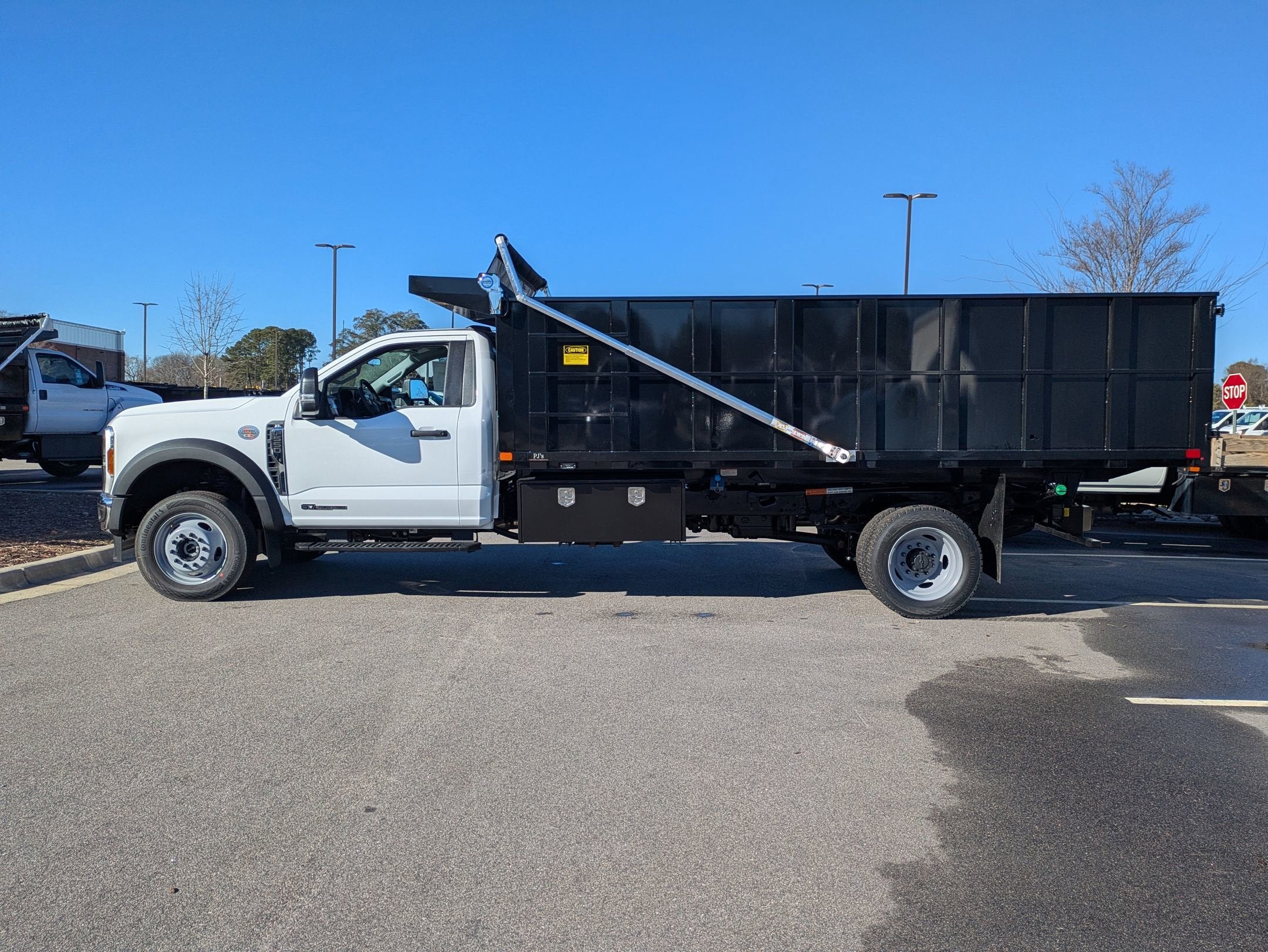 2026 Ford Super Duty F-550 DRW XL