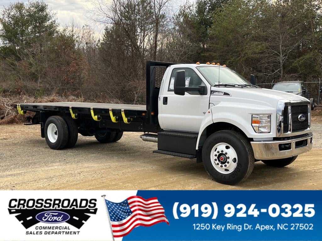 2025 Ford F-650SD Base