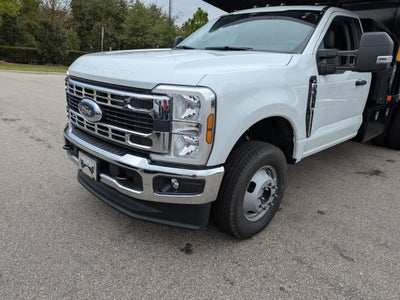2026 Ford Super Duty F-350 DRW XL